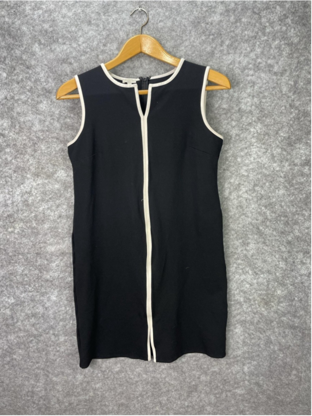Talbots Dress Womens 10P Black Sleeveless Contrast Trim Sheath Career Work